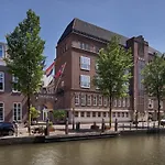 Canal House At Sofitel Legend The Grand