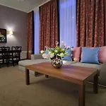 Apartmanhotel Canal House At Sofitel Legend The Grand 5*