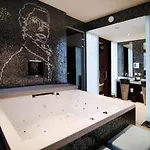 Aparthotel Canal House At Sofitel Legend The Grand