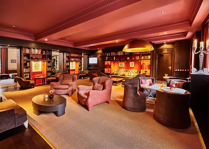 Canal House At Sofitel Legend The Grand Aparthotel